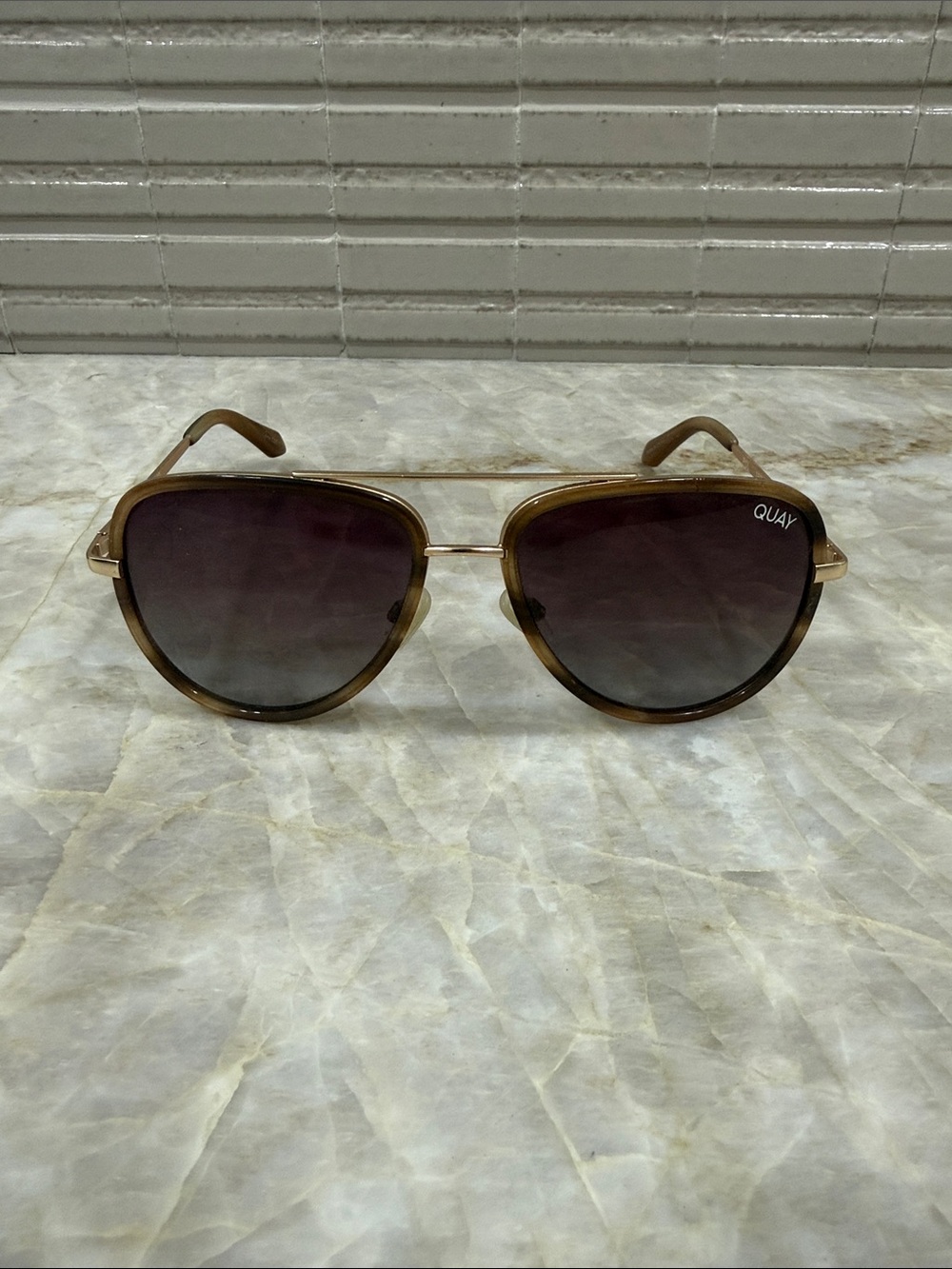 Quay Australia Gold-Trim Brown Gradient Aviator Sunglasses